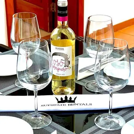 Casa A 50 Metros De La Playa. Supreme Pedro Ferienhaus