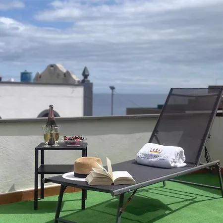 Casa A 50 Metros De La Playa. Supreme Pedro Ferienhaus